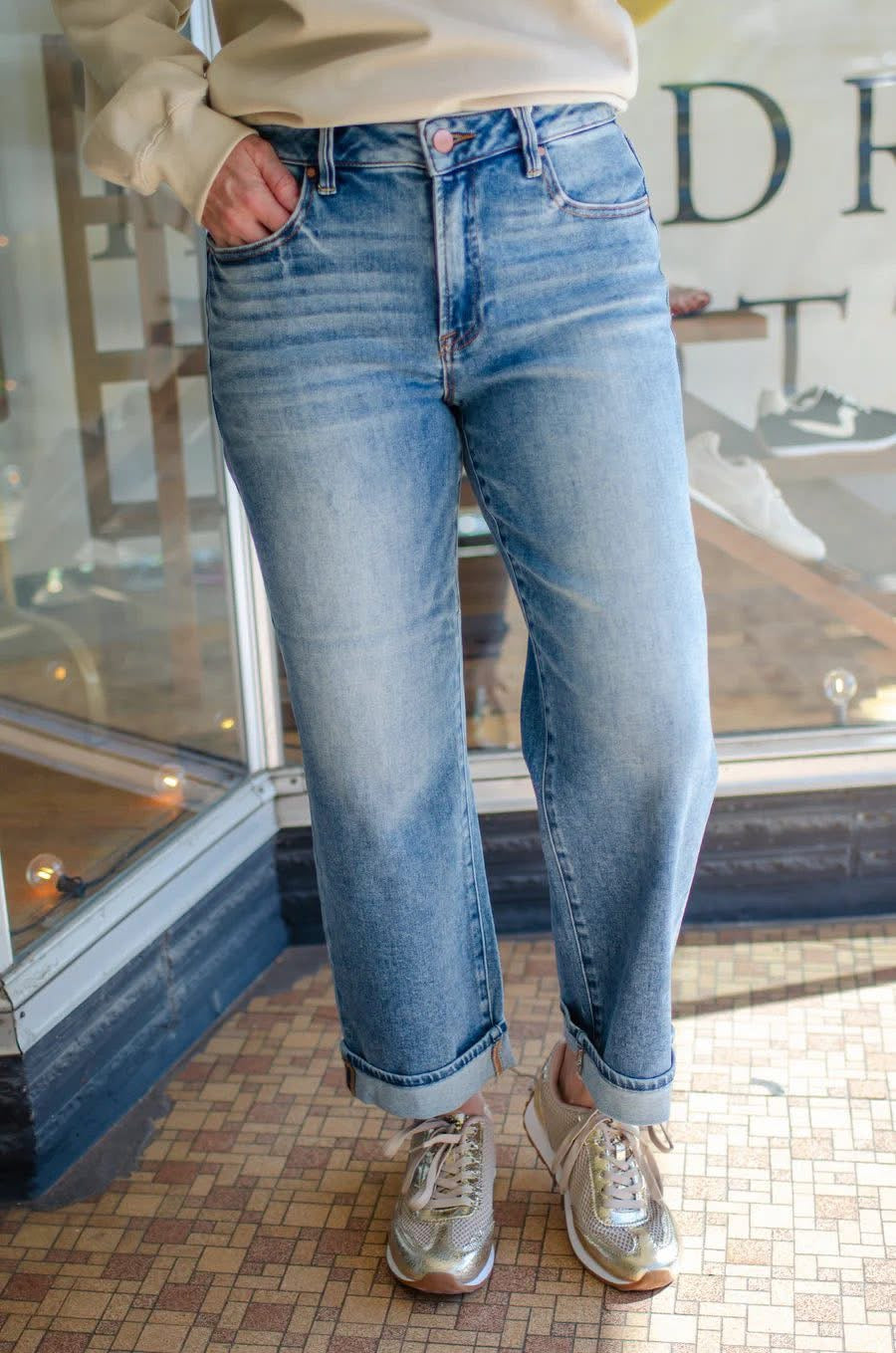 Mid-rise Ankle Boyfriend turn up cuffed Jeans